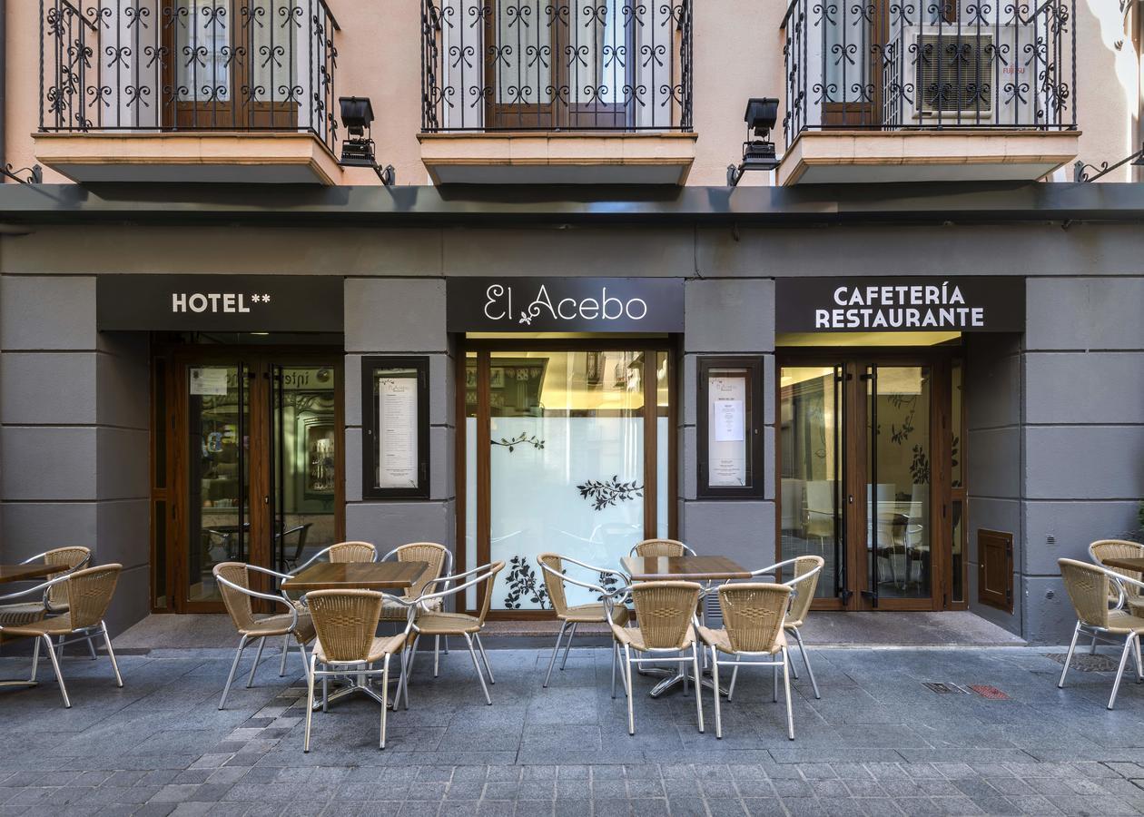 Hotel El Acebo Хака Экстерьер фото