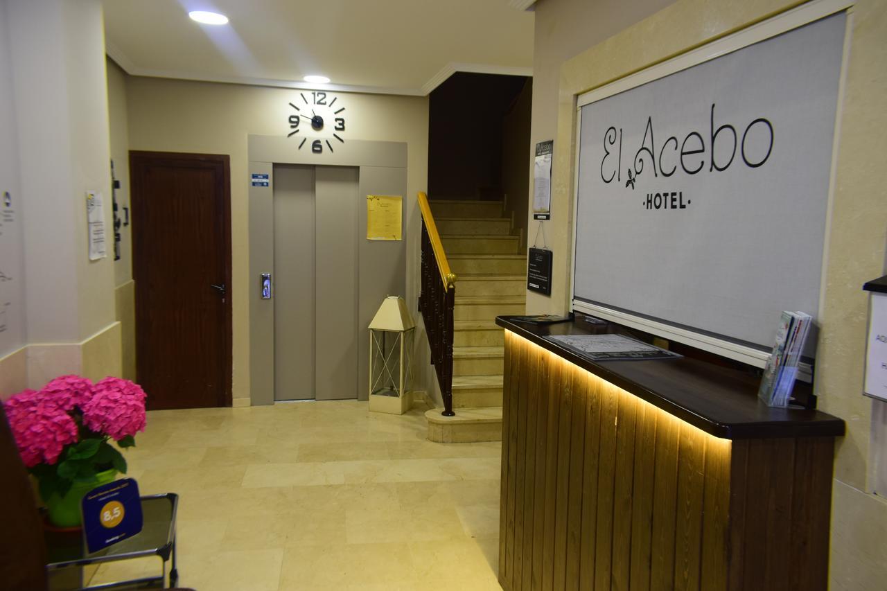 Hotel El Acebo Хака Экстерьер фото